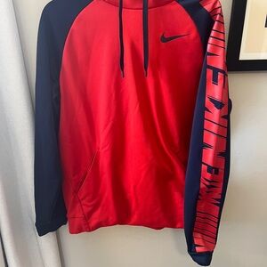 Nike Dri-Fit Thermal Pullover GFX3 Men's Hoodie (red and navy)